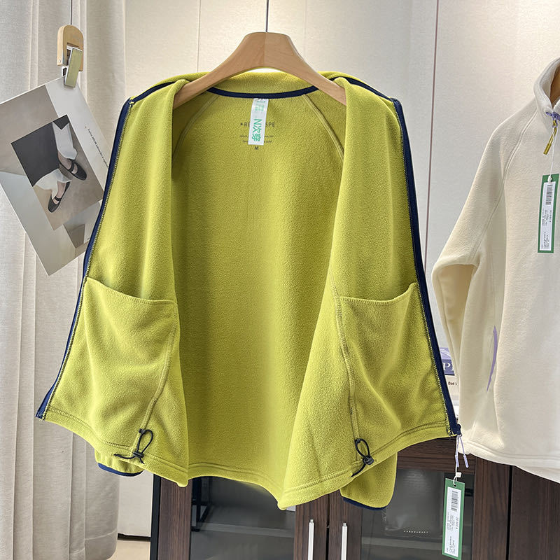Damen weiche Fleecejacke mit hohem Kragen und seitlichen Reißverschlusstaschen Drune