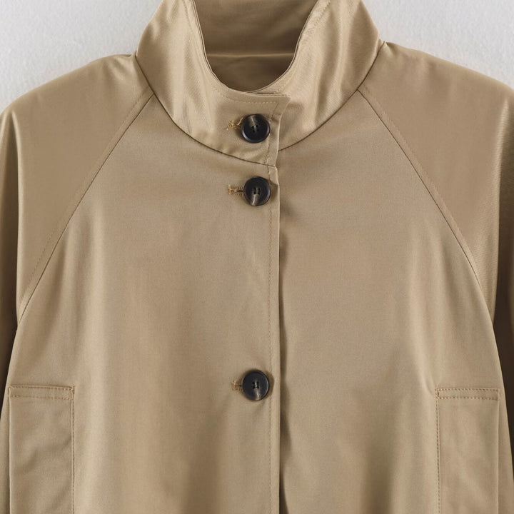 Damen Kurzes Cape‑Trench mit weitem Fledermausärmel, Stehkragen und Taillengürtel Drune