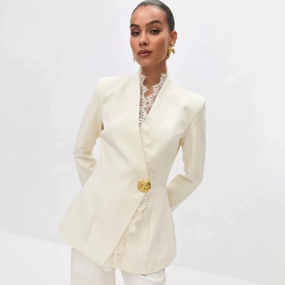 Damen Taillierter Blazer mit Spitzenbesatz und Zierknopf Drune