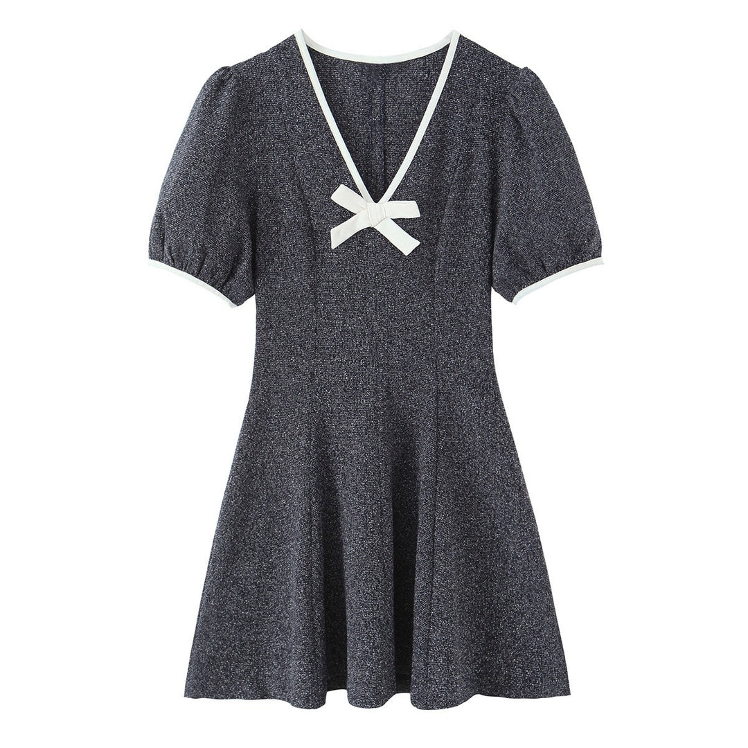 Damen Kurzarm Kleid mit eleganter Schleifenapplikation und V-Ausschnitt Drune