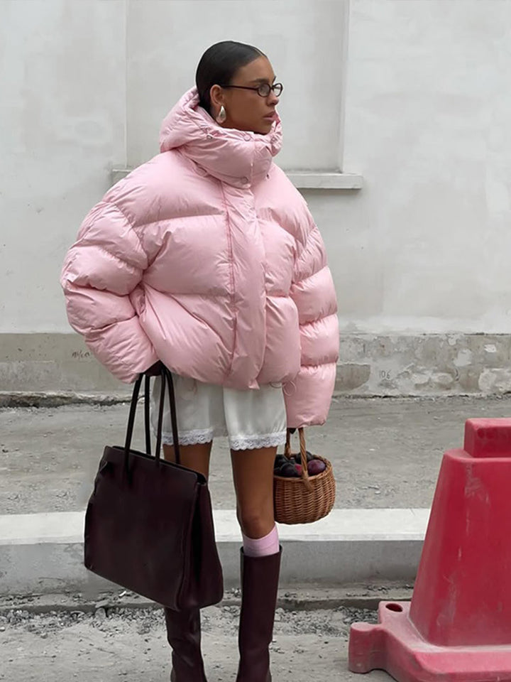 Damen kurze oversized Stepp-Daunenjacke mit Kapuze und hohem Stehkragen Drune
