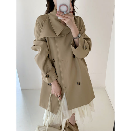 Damen Kurztrench mit extra weitem Revers, Raglanärmeln und Hornknopfdetails Drune