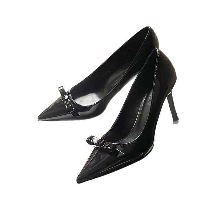 Damen Spitz zulaufende Lack-Pumps mit Zierschleife und schlankem Stiletto-Absatz Drune