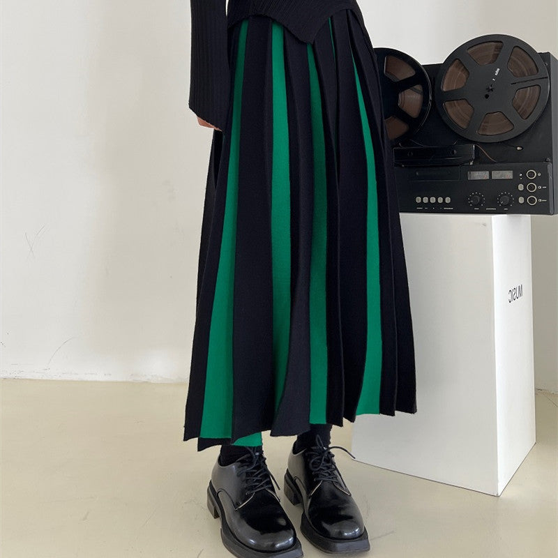 Damen Eleganter Plissee-Rock mit kontrastierenden Streifen Drune