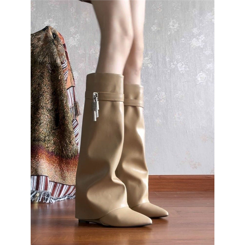Damen kniehohe Lederstiefel mit spitzer Zehenform, flachem Absatz und seitlichem Schnallenverschluss Drune