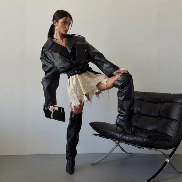 Damen Oversize-Bikerjacke aus veganem Lederimitat mit Taillengürtel & Schulterklappen Drune