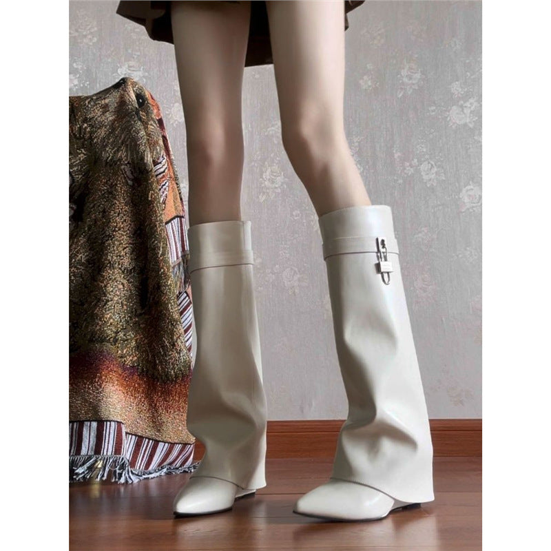 Damen kniehohe Lederstiefel mit spitzer Zehenform, flachem Absatz und seitlichem Schnallenverschluss Drune