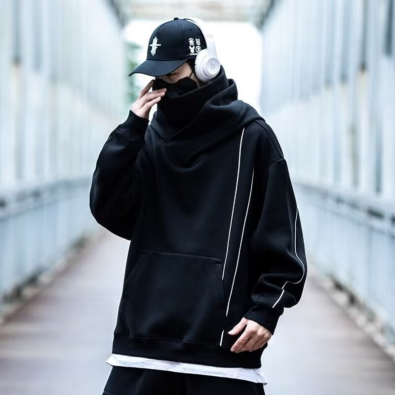 Herren futuristischer Hoodie mit hohem Kragen und praktischen Taschen Drune