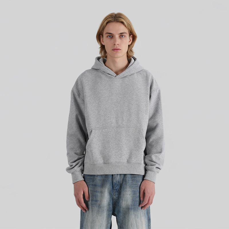 Unisex Kapuzenpullover aus Bio-Baumwoll-Fleece mit Kängurutasche und leicht verkürzter Passform Drune