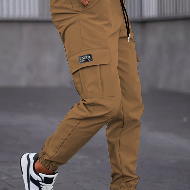 Herren Cargo-Jogginghose mit Tunnelzug, tapered Schnitt & aufgesetzten Klappentaschen Drune