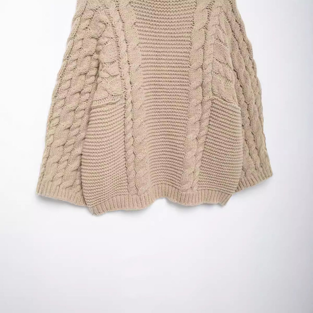 Damen Strickpullover im lässigen Oversize-Schnitt mit aufwendigem Zopfmuster Drune