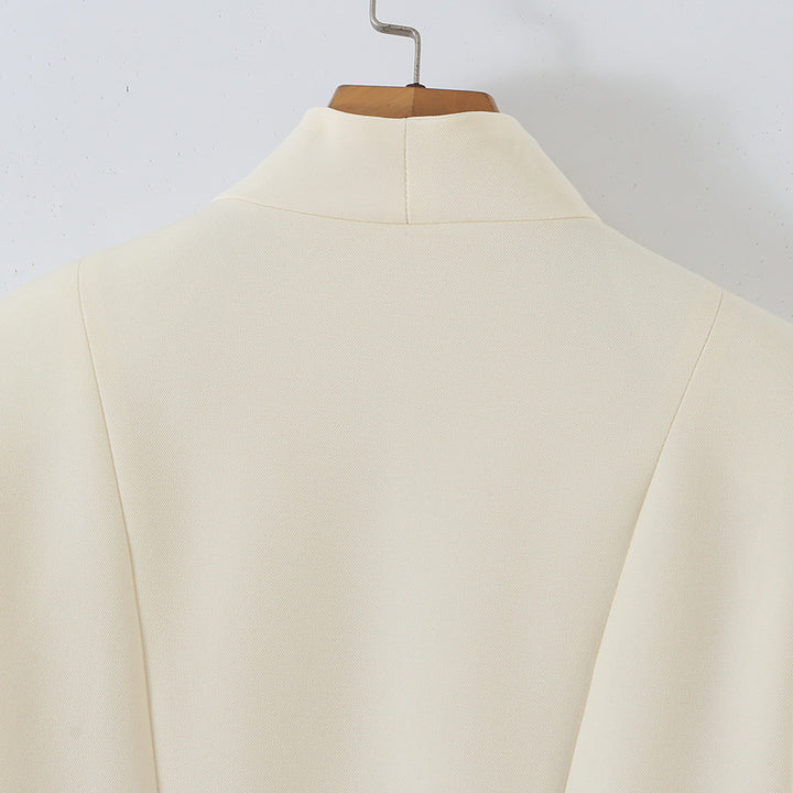 Damen Taillierter Peplum-Blazer mit Stehkragen und Zierknopfleiste Drune
