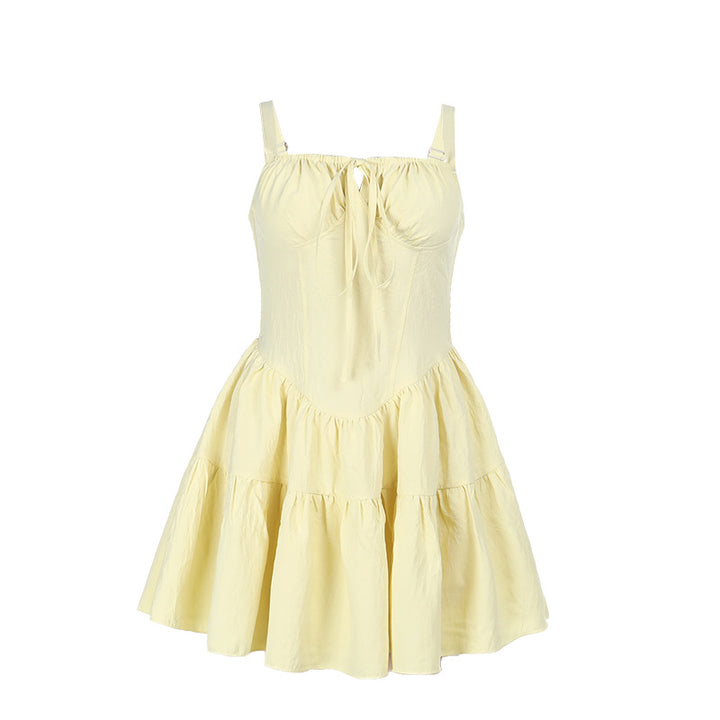 Damen Minikleid mit taillierter Passform und Rüschensaum Drune