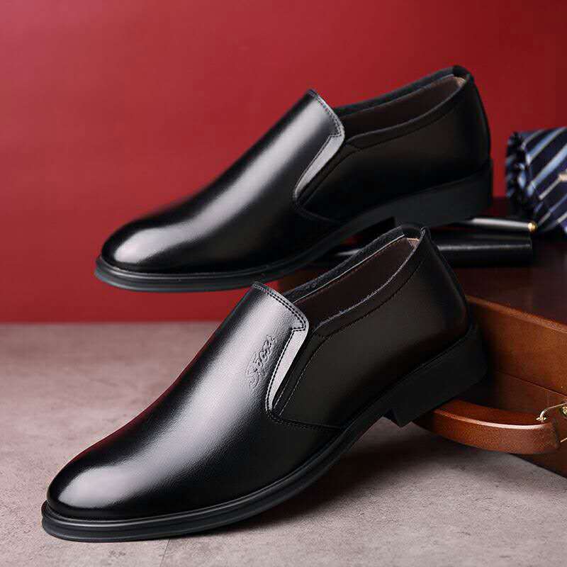 Herren Eleganter Lederslipper mit elastischem Einstieg und profilierter Gummisohle Drune