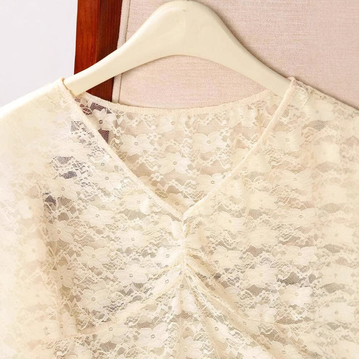 Damen Spitzentop mit V-Ausschnitt Drune
