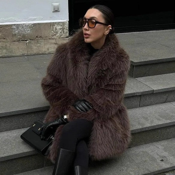 Damen Kurzmantel aus langfaserigem Shaggy-Faux-Fur mit extravoluminösem Schalkragen Drune