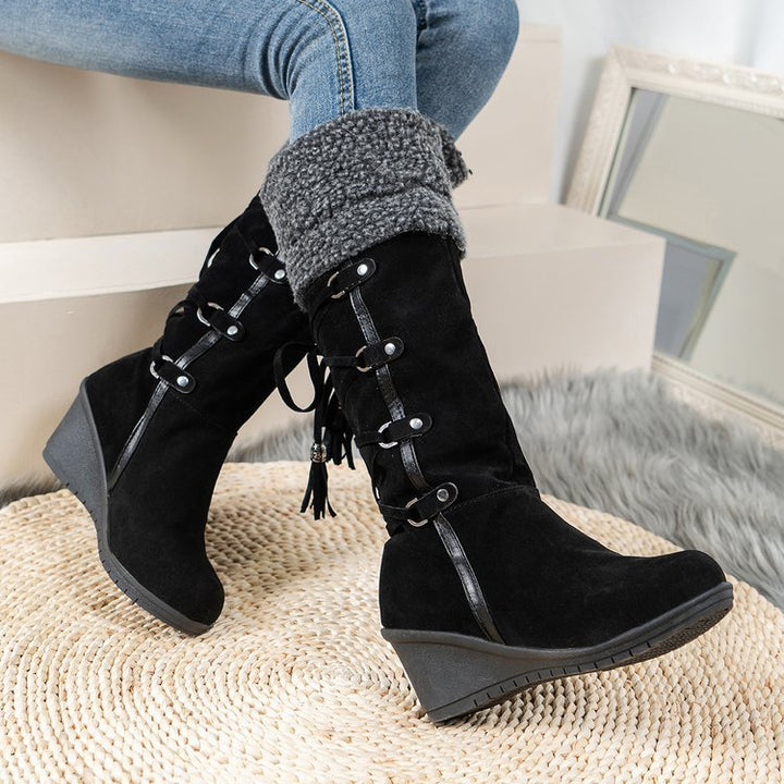 Damen Wedge-Stiefel mit gefüttertem Innenbereich und modischem Schnür-Design Drune