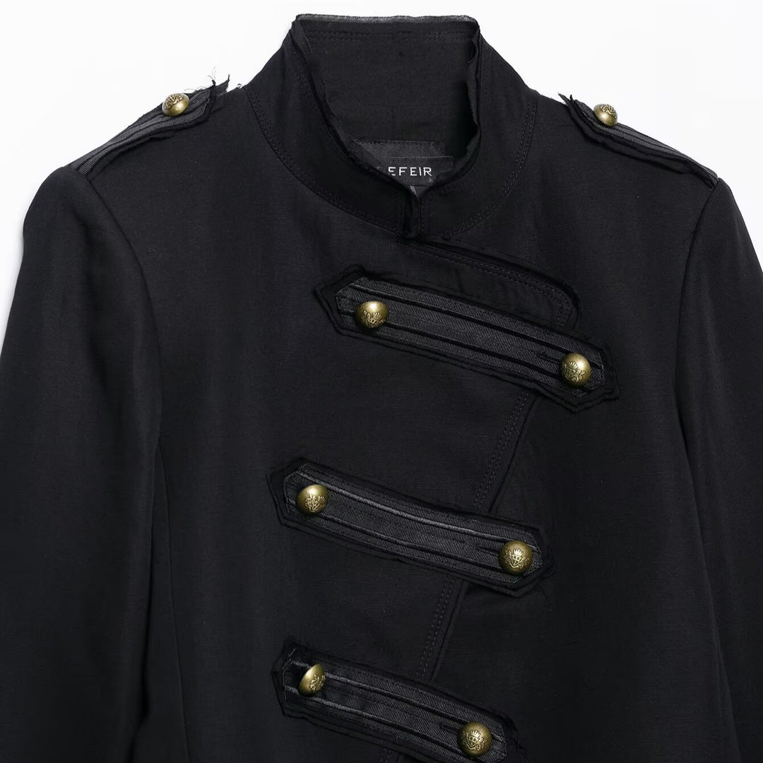 Damen Kurzgeschnittene militärisch inspirierte Jacke mit Stehkragen, Zierpatten und Metallknöpfen Drune