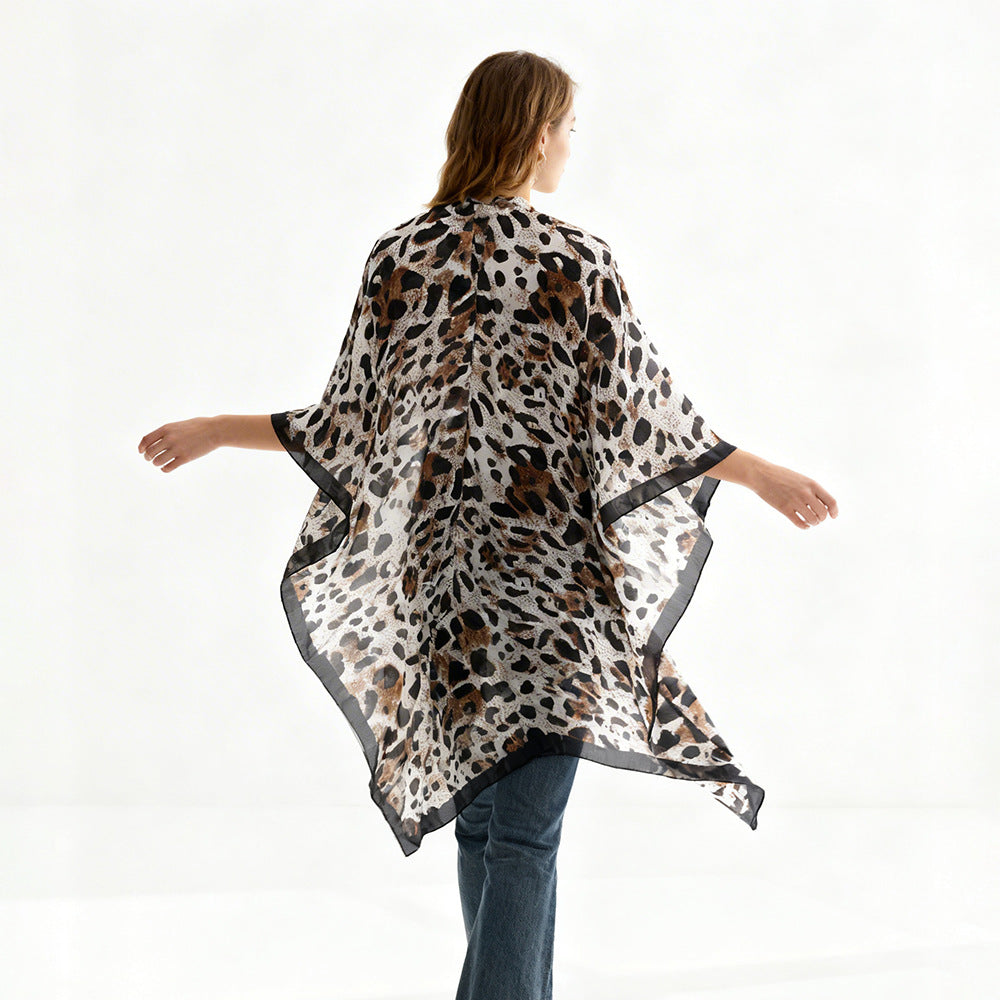 Damen Viskoseleichter Kimono-Überwurf im Oversize-Schnitt mit Leopardenjacquard Drune