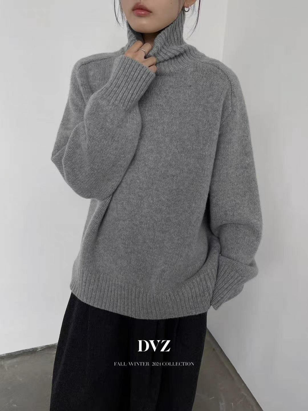 Damen Rollkragenpullover aus feinem Wollmix mit geradem Schnitt und breitem Rippkragen Drune