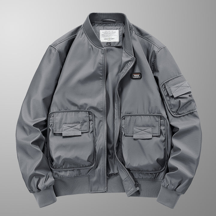 Herren Leichte Nylon-Bomberjacke im Utility‑Stil mit großen Fronttaschen und Ärmeltasche Drune