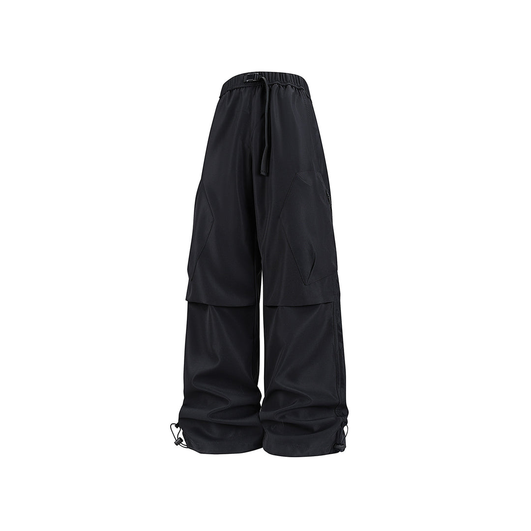 Herren Weite Cargo‑Hose im Baggy‑Stil mit Tunnelzugbund, großen Klapptaschen und verstellbaren Beinabschlüssen Drune