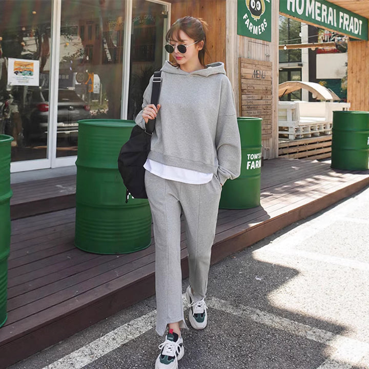 Damen komfortables Freizeit-Ensemble mit lässigem Hoodie und schmal geschnittenen Jogginghose Drune