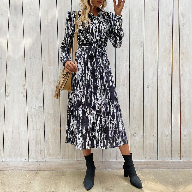 Damen Hemdblusen‑Midikleid mit Bindegürtel, durchgehender Knopfleiste und abstraktem Pinselprint Drune