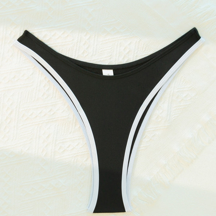 Damen Bandeau Bikini-Set mit elegantem Schlitz und Goldakzenten Drune