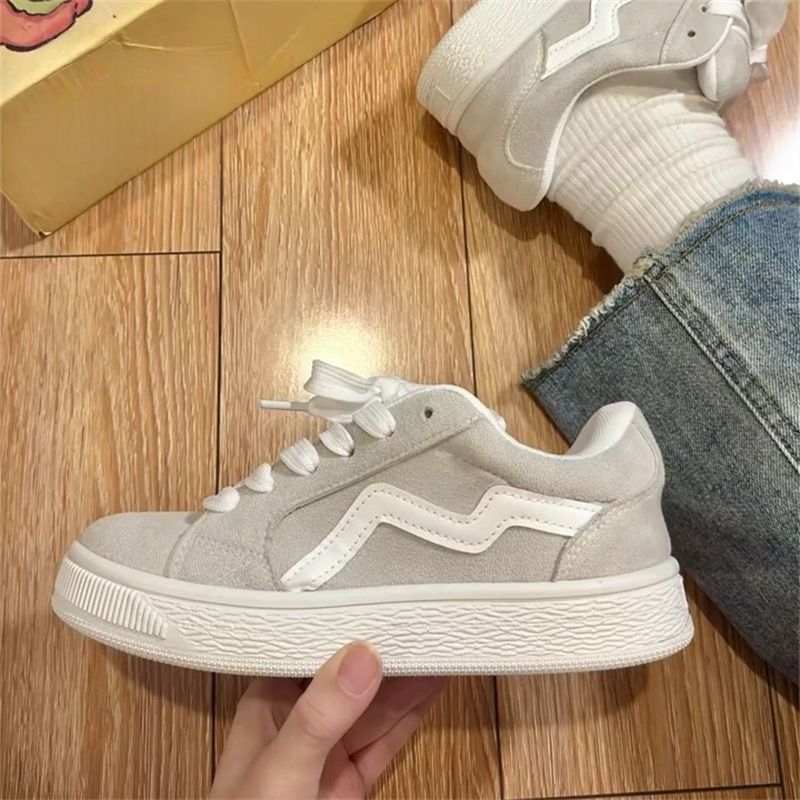 Damen modische Sneakers mit weicher Sohle und sportlichem Design Drune