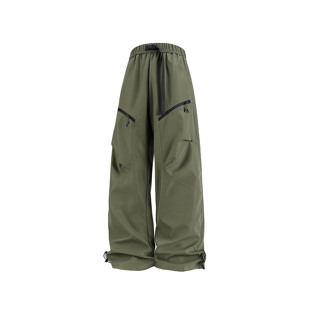 Herren Weite Technical‑Cargo‑Hose mit Tunnelzugbund, verstellbaren Beinabschlüssen und Reißverschlusstaschen Drune