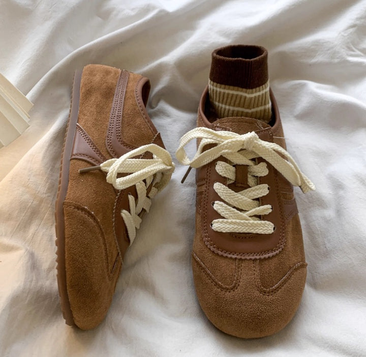 Damen Sportliche Sneakers aus Veloursleder mit atmungsaktiven Einsätzen und besonders weicher Sohle Drune
