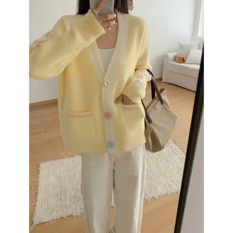 Damen Kuscheliger Cardigan mit bunten Knöpfen und Taschen Drune