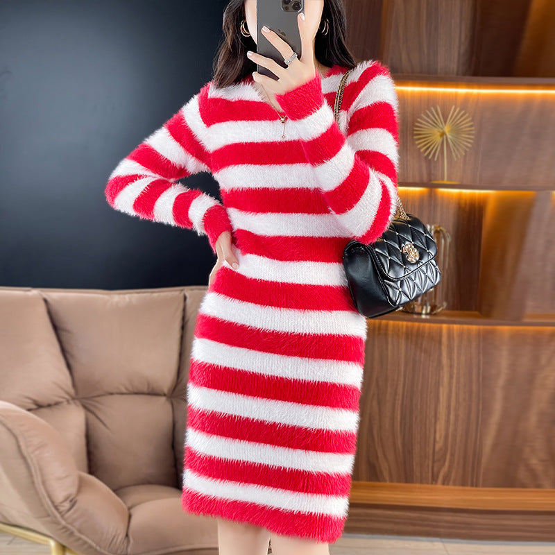 Damen Strickkleid mit modischem Streifenmuster und tiefem V-Ausschnitt Drune