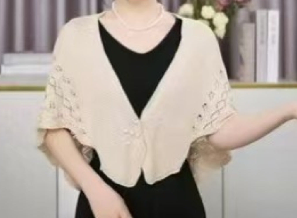 Damen elegante Strickjacke mit Spitzenmuster und Perlenknöpfen Drune