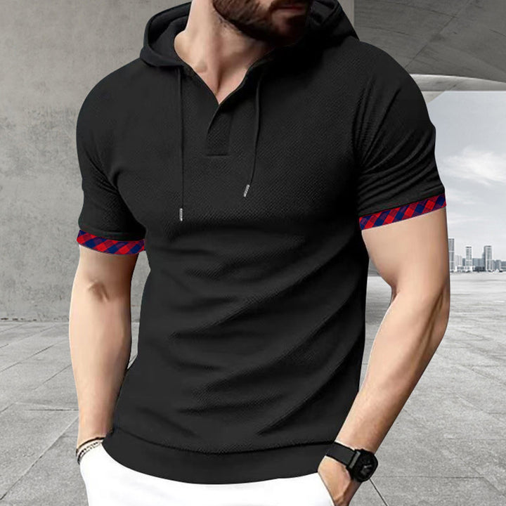 Herren nan schmal geschnittenes Kurzarm-Kapuzenshirt im Polostil mit Henley-Ausschnitt und karierter Ärmelmanschette Drune