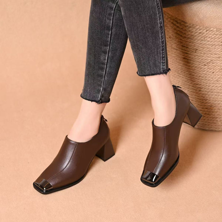 Damen Elegante Stiefeletten mit Blockabsatz und Glänzenden Akzenten Drune