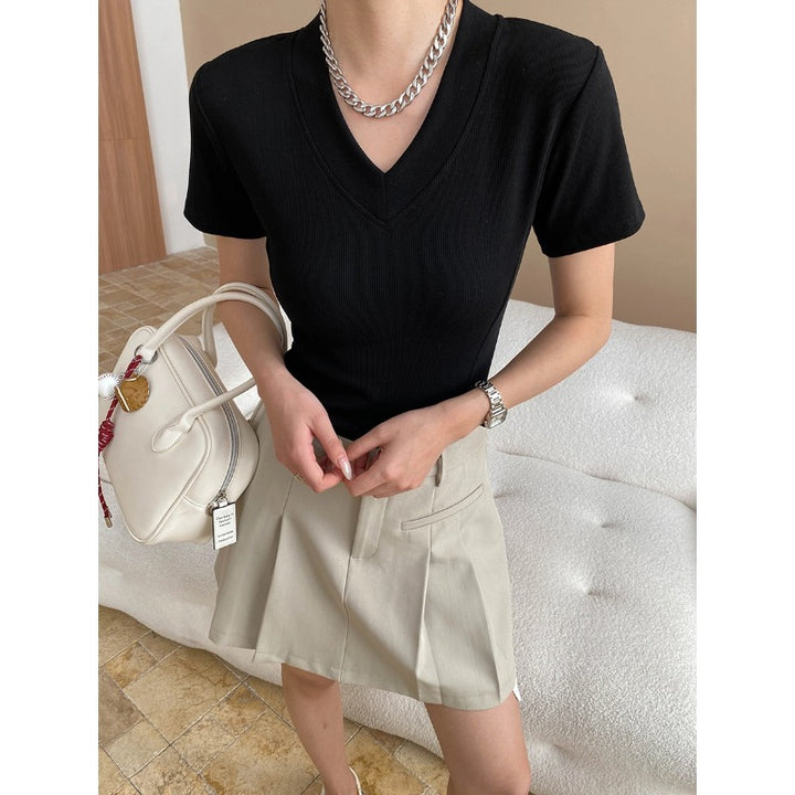 Damen figurbetontes V-Ausschnitt T-Shirt aus hochwertigem Rippstrick Drune