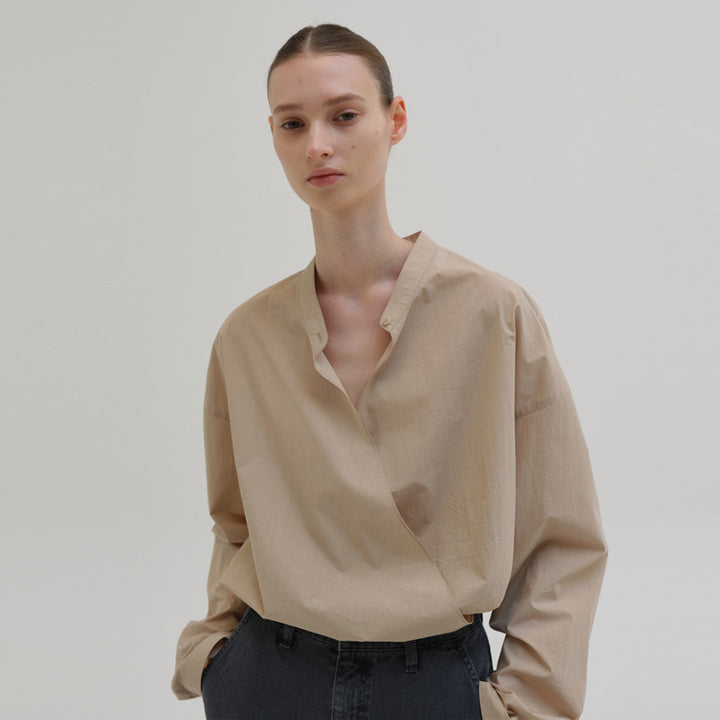 Damen asymmetrische Hemdbluse mit minimalistischem Design Drune