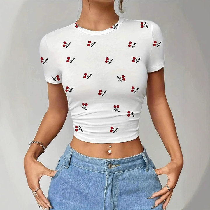 Damen Crop-T-Shirt mit frischem Kirschmotiv und figurbetontem Schnitt Drune
