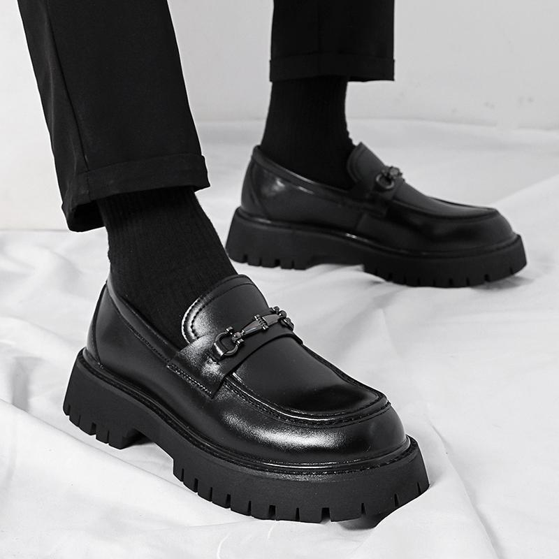 Herren Modische Loafers mit robustem Sohlenprofil und edler Schnallenverzierung Drune