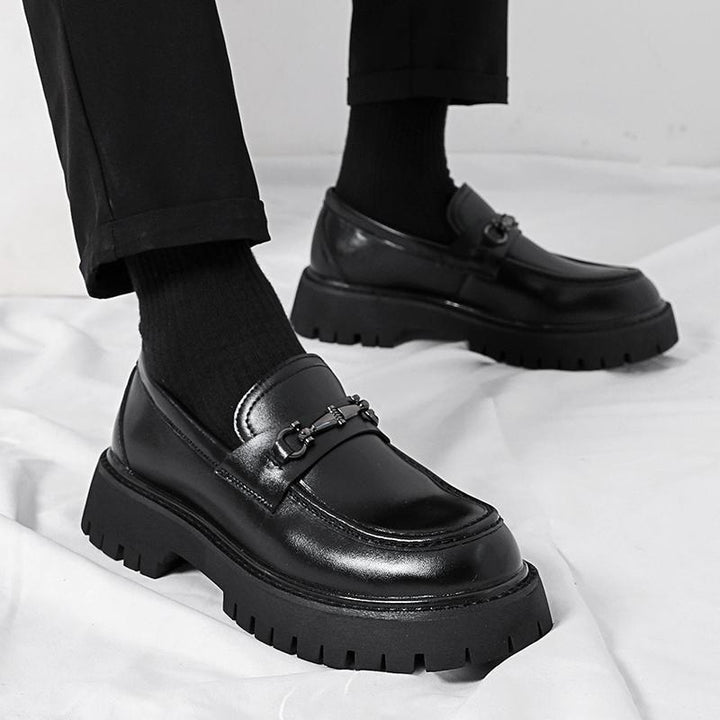 Herren Modische Loafers mit robustem Sohlenprofil und edler Schnallenverzierung Drune