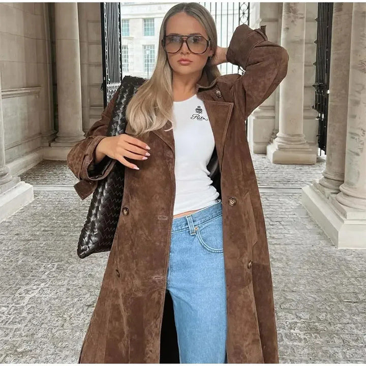 Damen 100+ langer Wildleder‑Mantel im Trenchstil mit Taillengürtel und Doppelreihe Drune