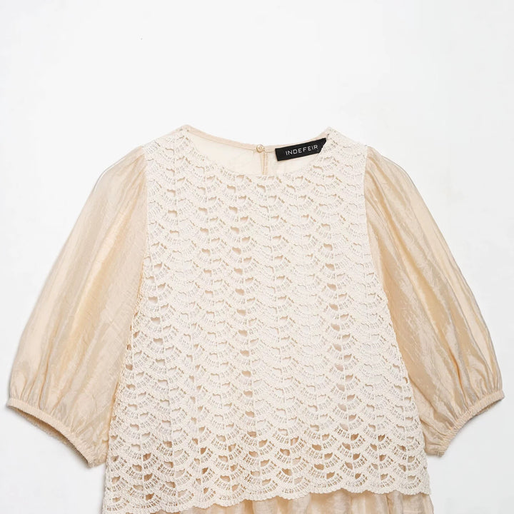 Damen Häkel-Overlay-Bluse mit Volant-Underlayer und Puffärmeln Drune