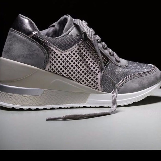 Damen Keil-Sneaker mit atmungsaktiver Mesh-Seitenfläche und gepolstertem Komfortfußbett Drune