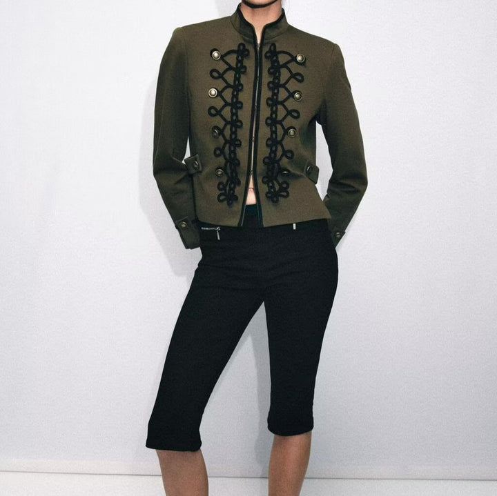 Damen Kurzjacke im Militärstil mit Stehkragen und dekorativer Kordierung Drune