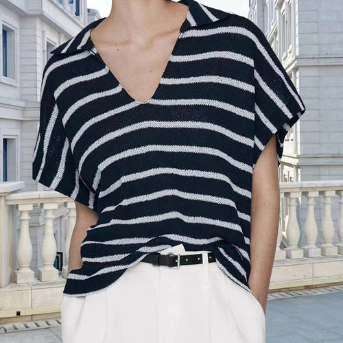 Damen Strickoberteil mit elegantem Kragen und modischem Streifenmuster Drune