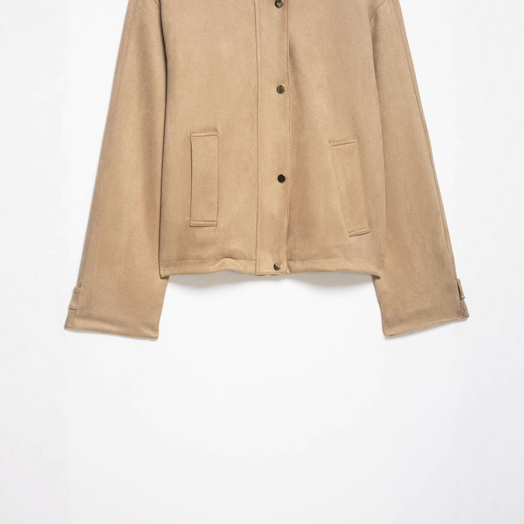 Damen Kurze Velours-Imitatjacke mit Stehkragen, Druckknopfleiste und aufgesetzten Taschen Drune