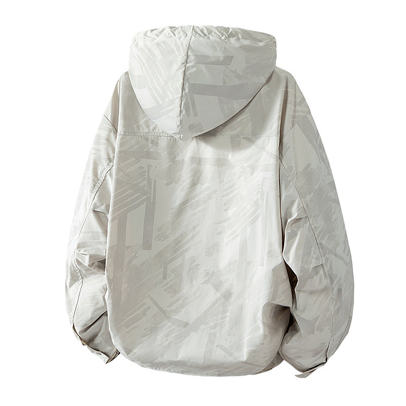 Herren leichter Kapuzenblouson mit unaufdringlichem Print, Druckknopfblende und schrägen Reißverschlusstaschen Drune