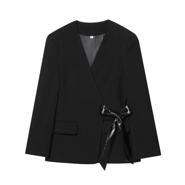 Damen Wickelblazer mit eleganter Satin-Schleife und modernen Taschen Drune